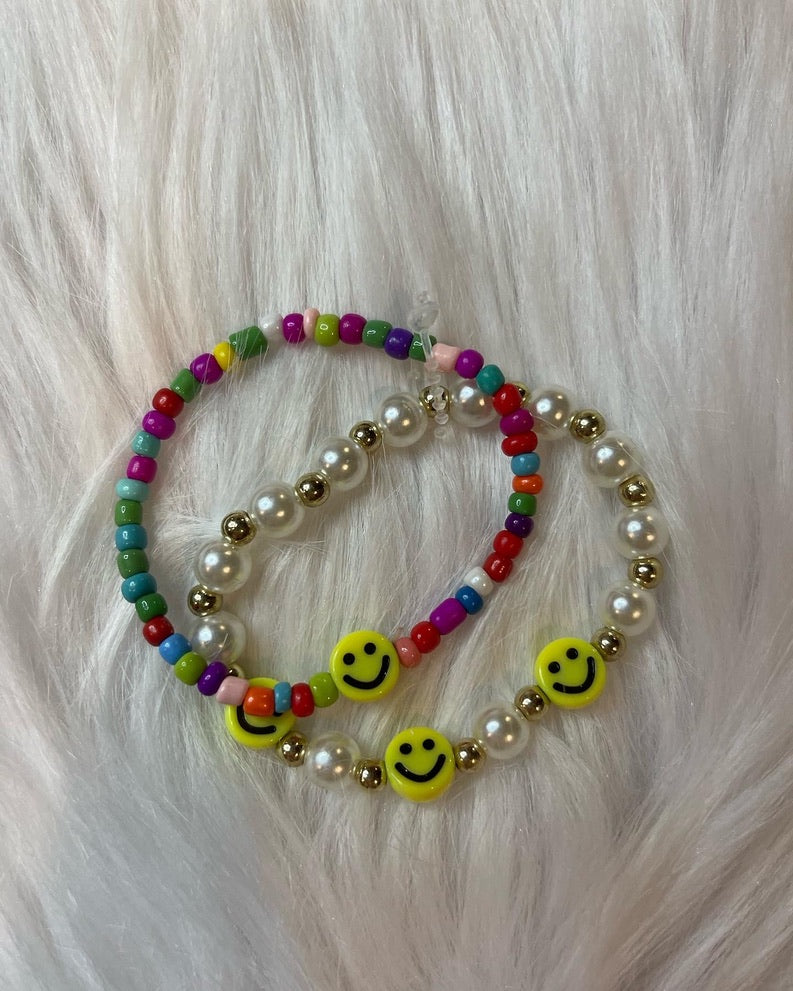 Set of 2 Pearl Smiley Face Bracelets